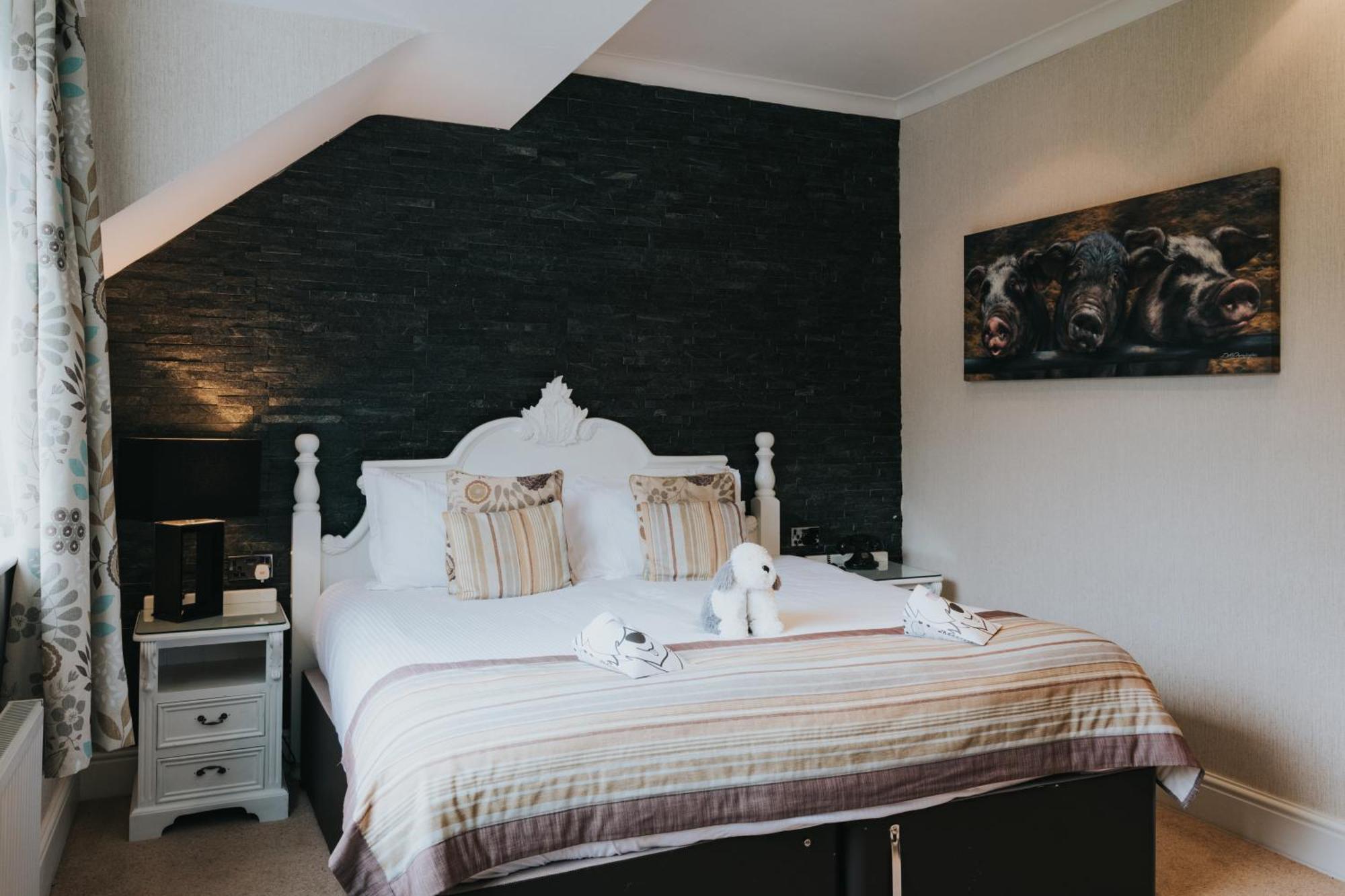 Wild Boar Estate Hotel Bowness-on-Windermere Bagian luar foto